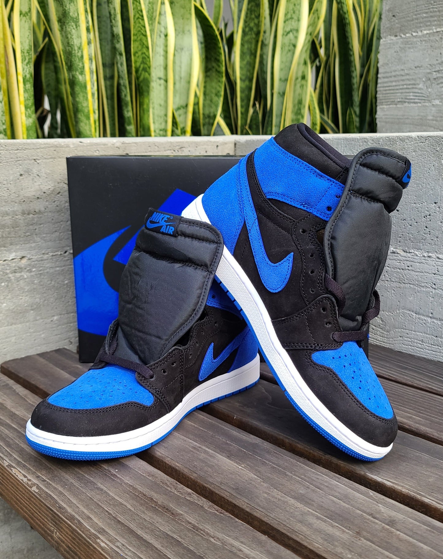 Air Jordan 1 Retro High OG 'Royal Reimagined'