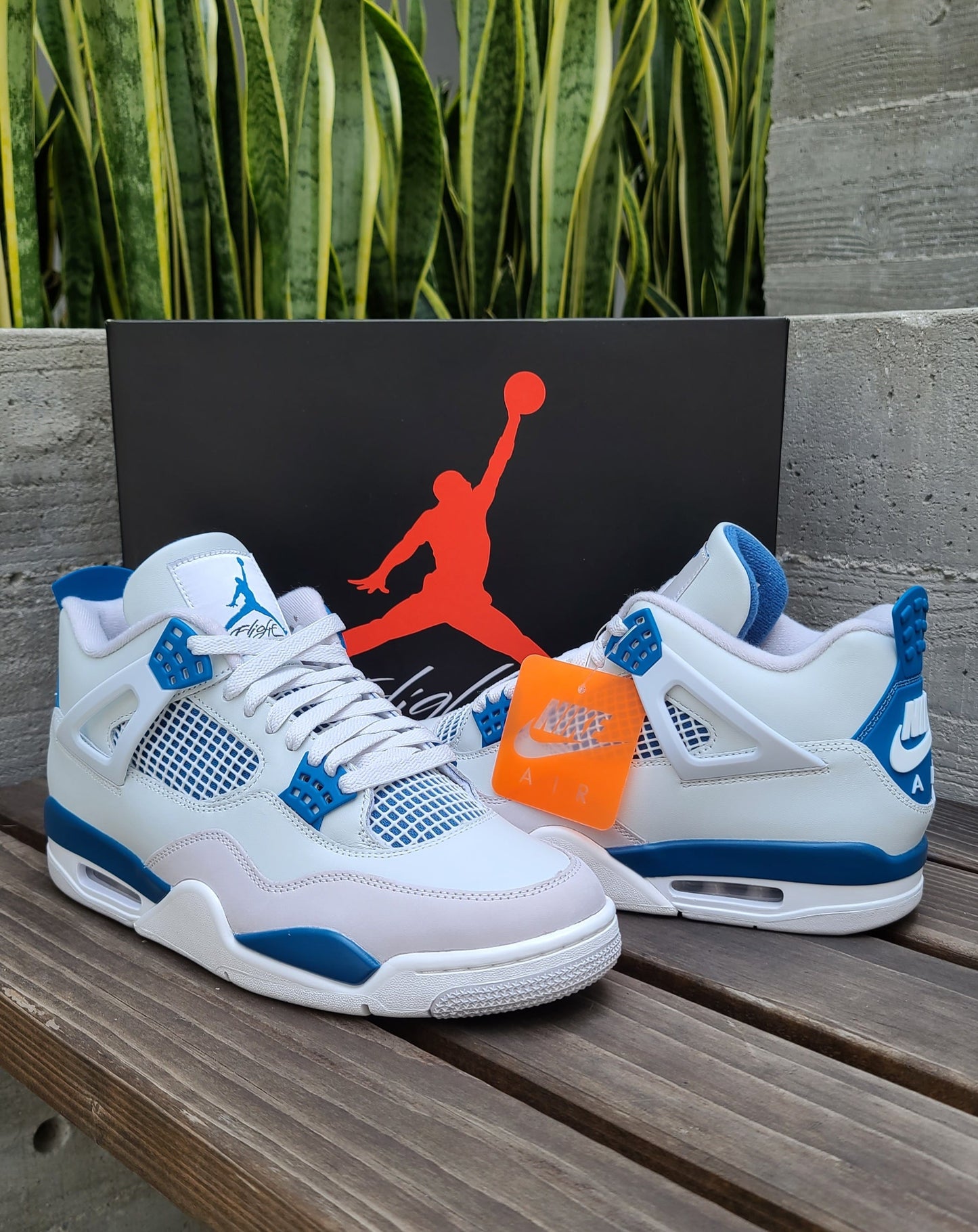 Air Jordan 4 Retro 'Military Blue'