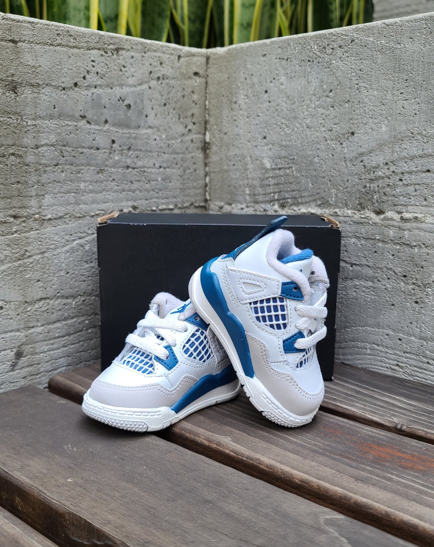 Air Jordan 4 Retro 'Industrial Blue'