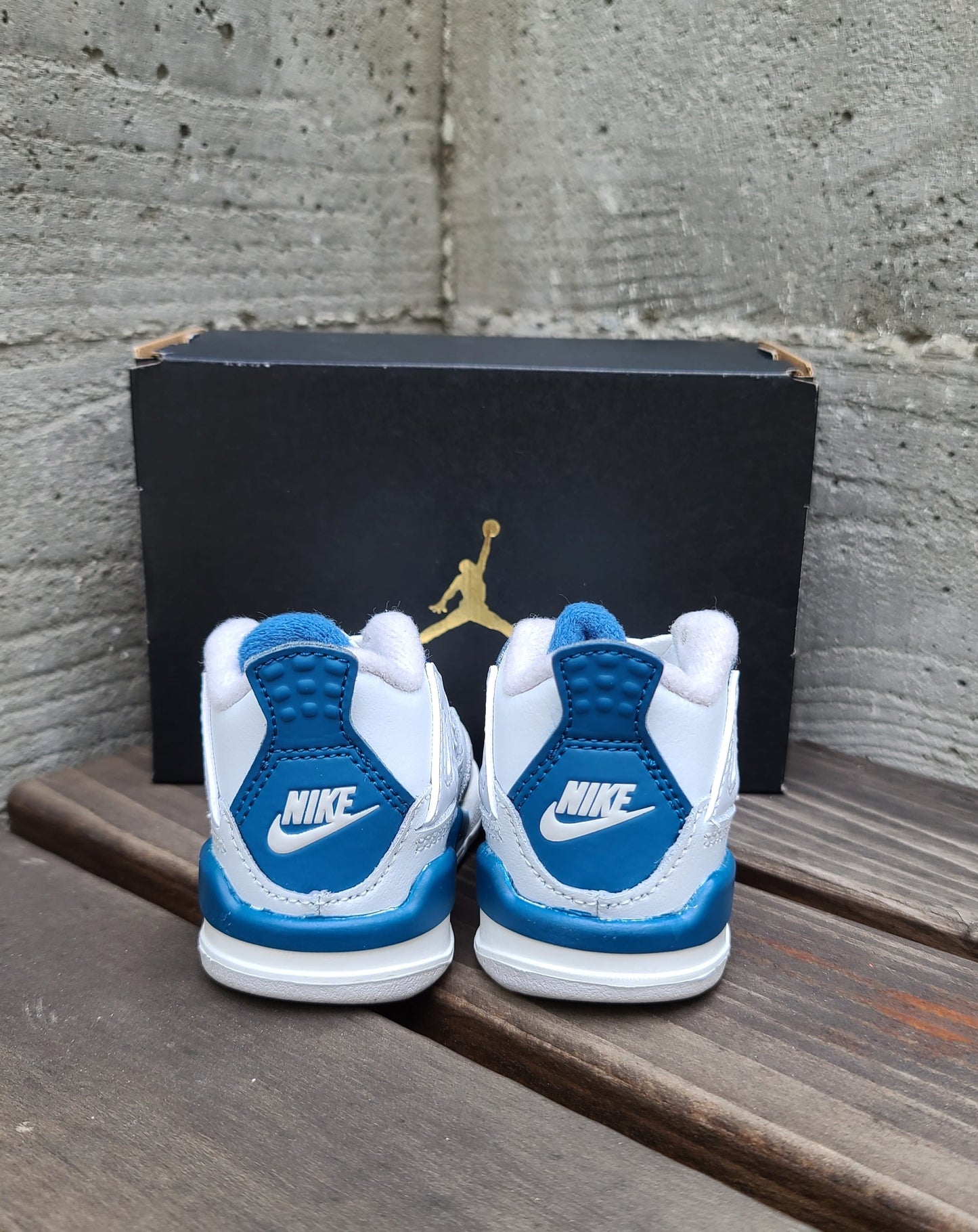 Air Jordan 4 Retro 'Industrial Blue'