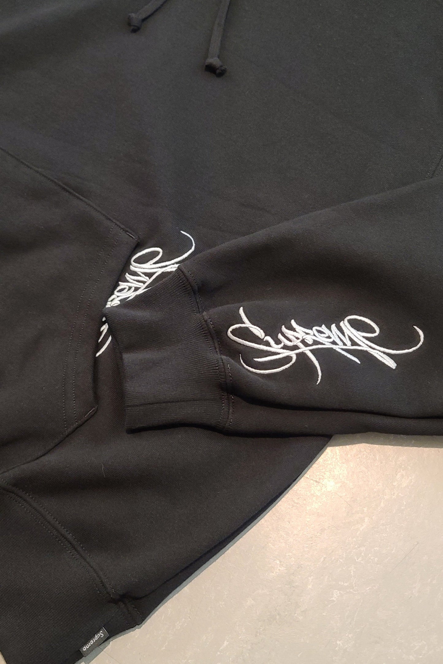 Supreme Tag Hooded Sweatshirt 'Black'